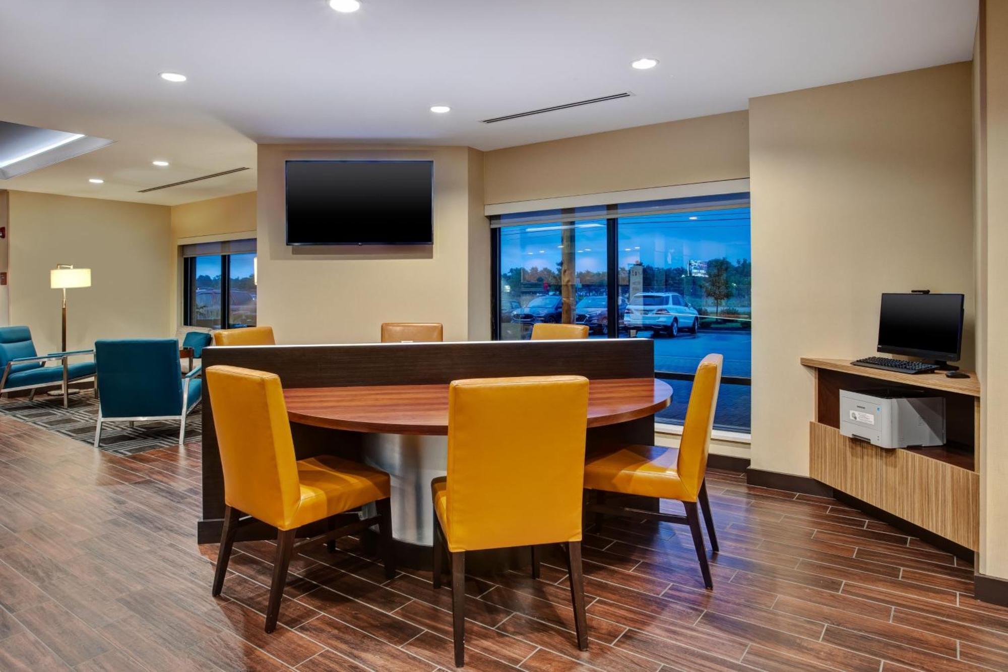 Towneplace Suites By Marriott Detroit Belleville Exteriör bild